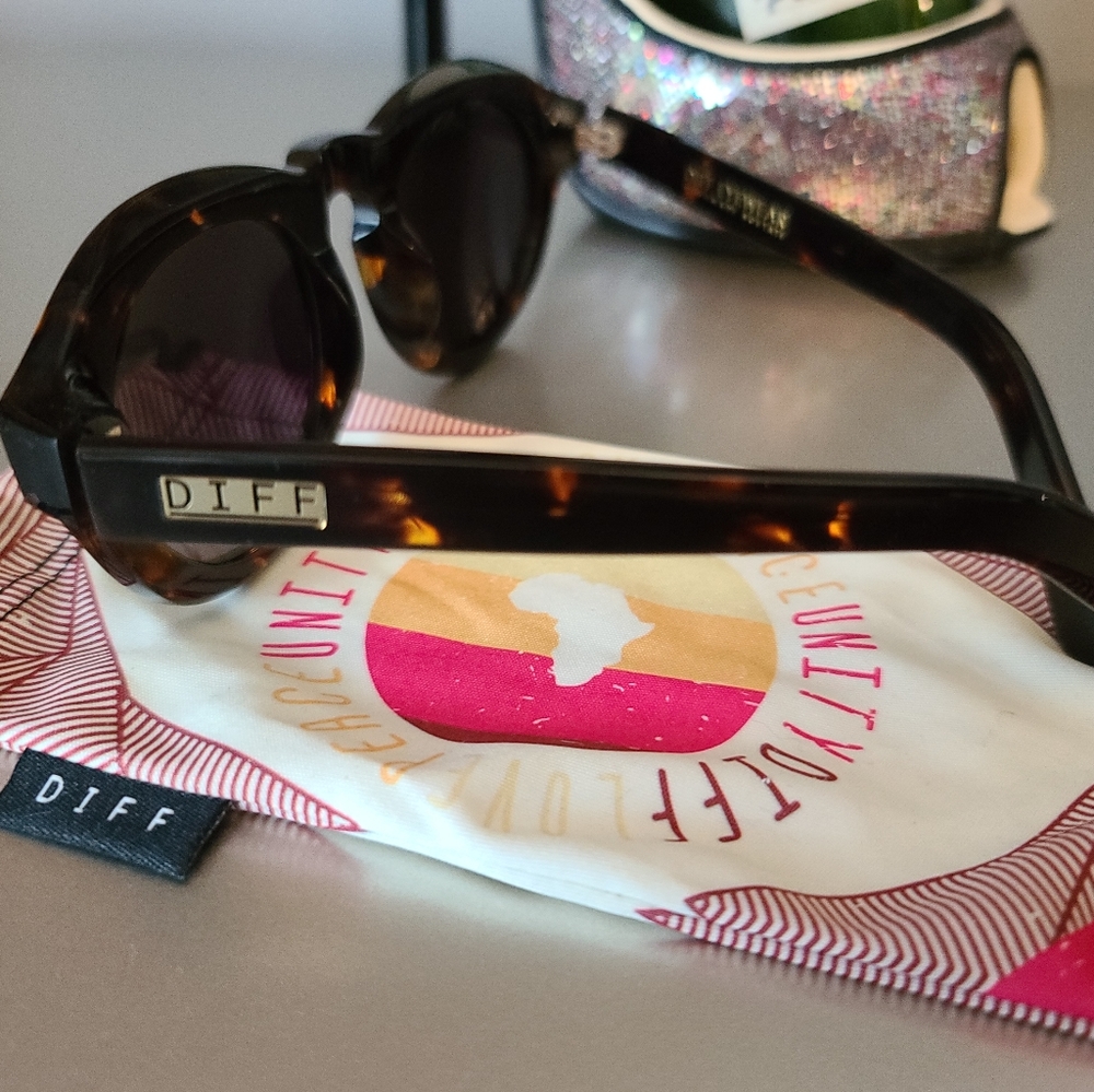 Diff Eyewear Mirror Tortoise Shell Sunglasses - image 2